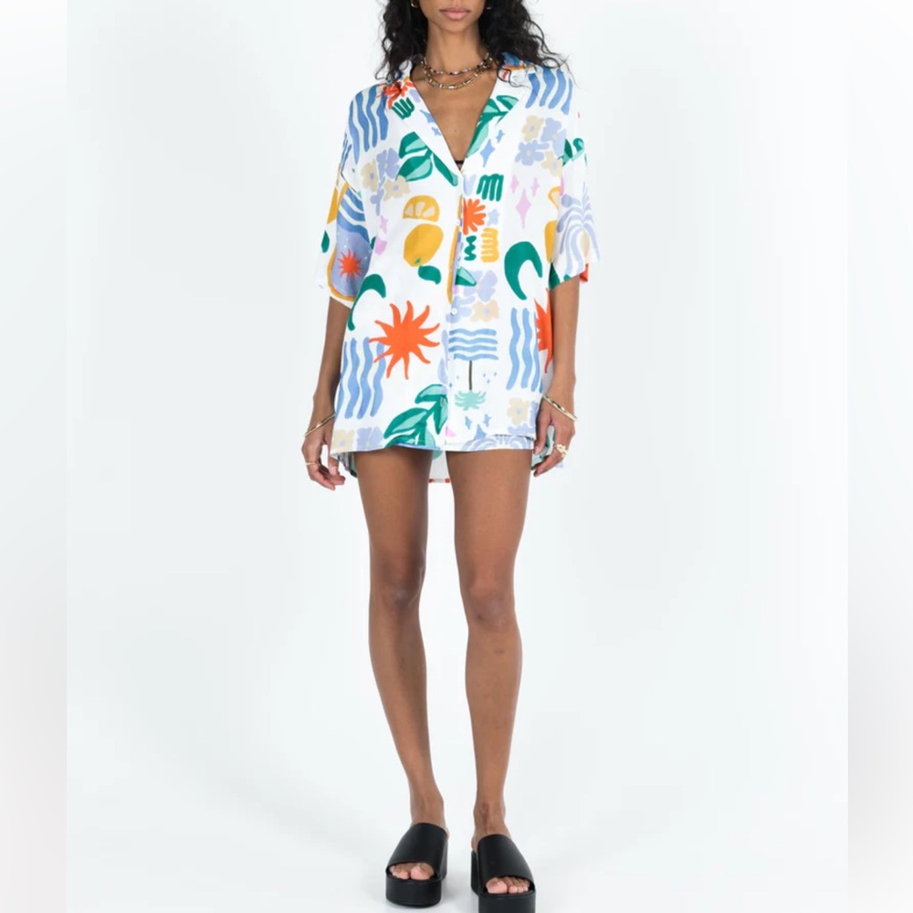 NWT Princess Polly Carallia Button Down Shirt in Blue Multi
